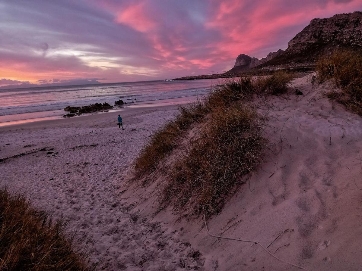 Beachcomber Overnight Stay Pringle Bay - Not Self-Catering 외부 사진